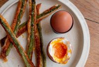 Asparagus Soldiers and Soft-Boiled Dippy Eggs: A Simple Brunch Recipe