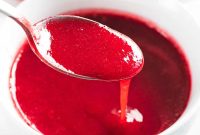 Homemade Raspberry Sauce Recipe for Desserts and Toppings