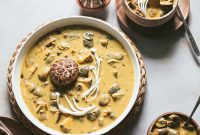 Creamy Kodava Mushroom Curry with Coconut Milk — Vegan Recipe