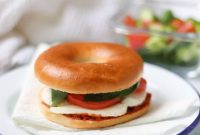 Pesto Caprese Bagel Recipe: Fresh Tomato, Mozzarella & Basil