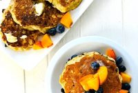 Fluffy Banana and Cottage Cheese Pancakes for Protein-Packed Breakfast