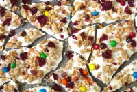 Trail Mix Frozen Yogurt Bark Recipe: Crunchy No-Bake Snack