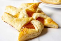 Savory and Sweet Puff Pastry Pinwheels: Quick Party Appetizers