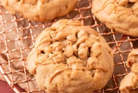 Bakery-Style Peanut Butter Cookies Recipe