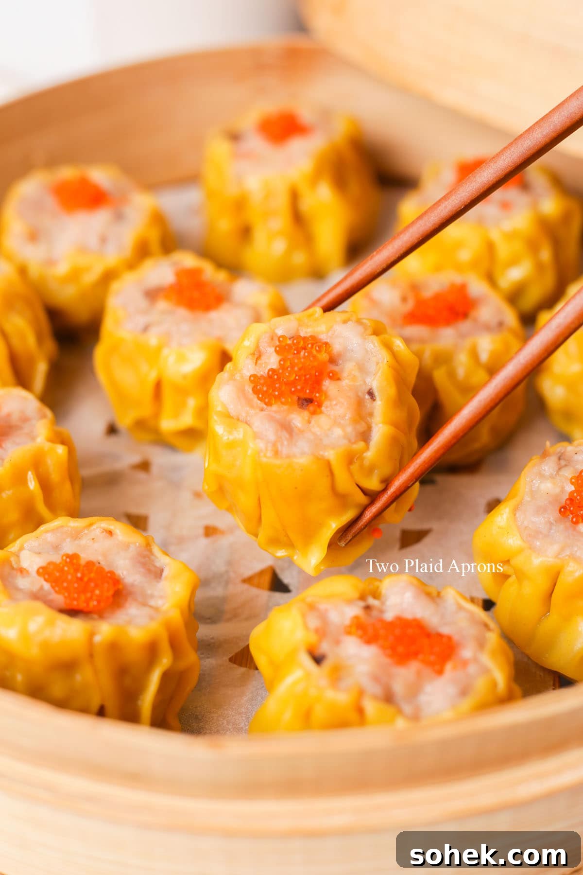Cantonese Shumai (Siu Mai): Classic Pork Dumplings Recipe 4 Shumai garnished