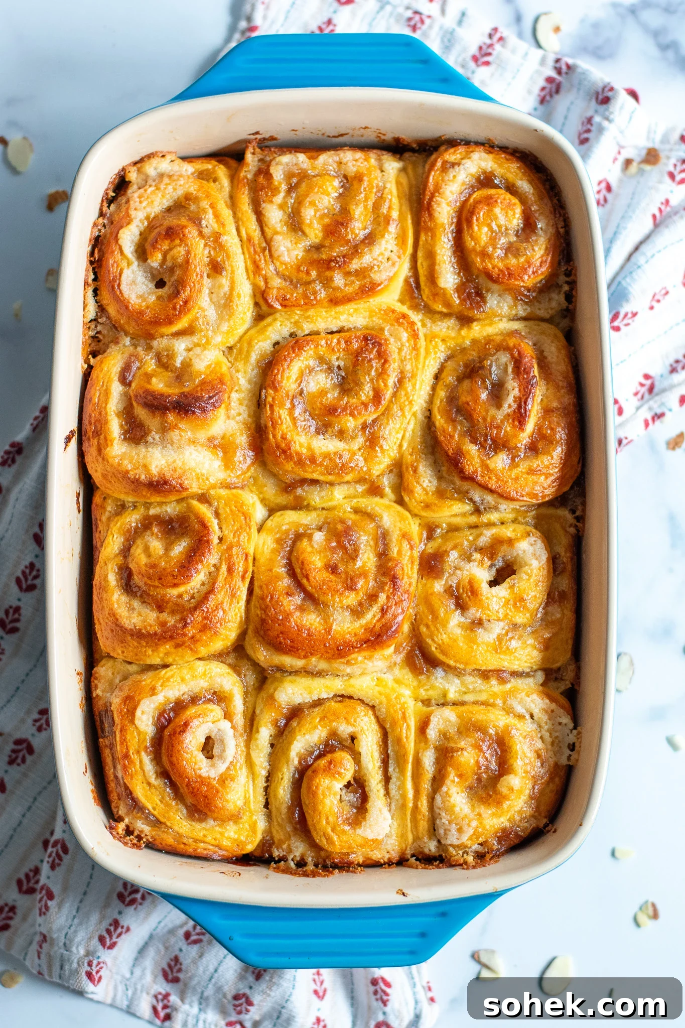 Rhubarb Almond Buns (Rabarber Scones with Almond Filling) 2 Rhubarb and marzipan swirls in a pan.
