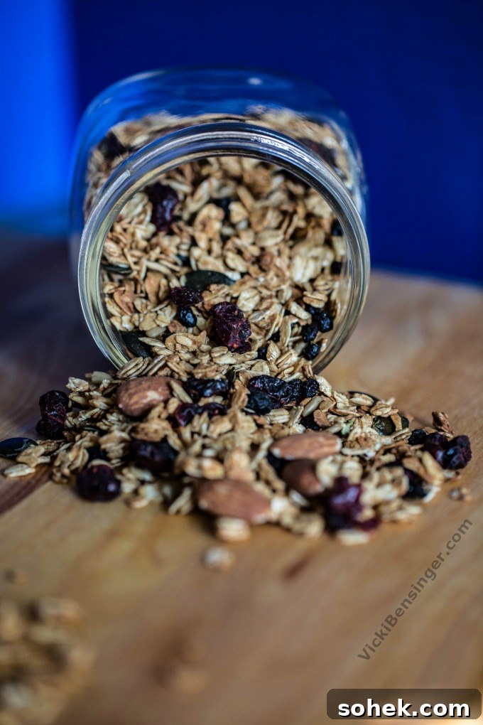 Crunchy Homemade Granola Recipe for Breakfast & Snacks 2 Homemade Granola with Dried Fruit & Nuts