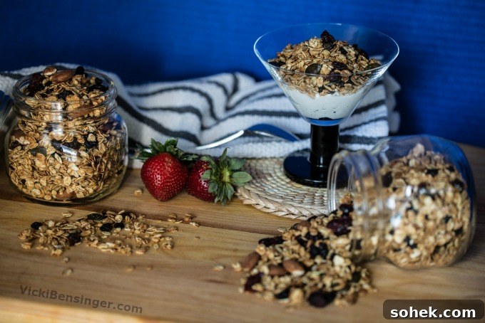 Crunchy Homemade Granola Recipe for Breakfast & Snacks 6 Homemade Granola with Dried Fruit & Nuts