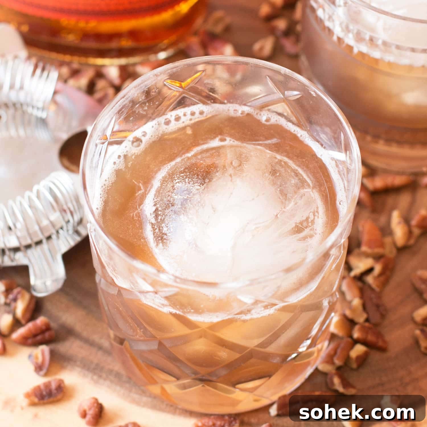 Pecan Pie Manhattan Cocktail Recipe: Bourbon Dessert Drink 7 Pecan Pie Manhattan | cakenknife.com
