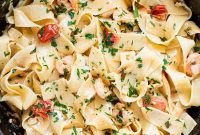 Creamy Pappardelle Pasta with Garlic Parmesan Sauce