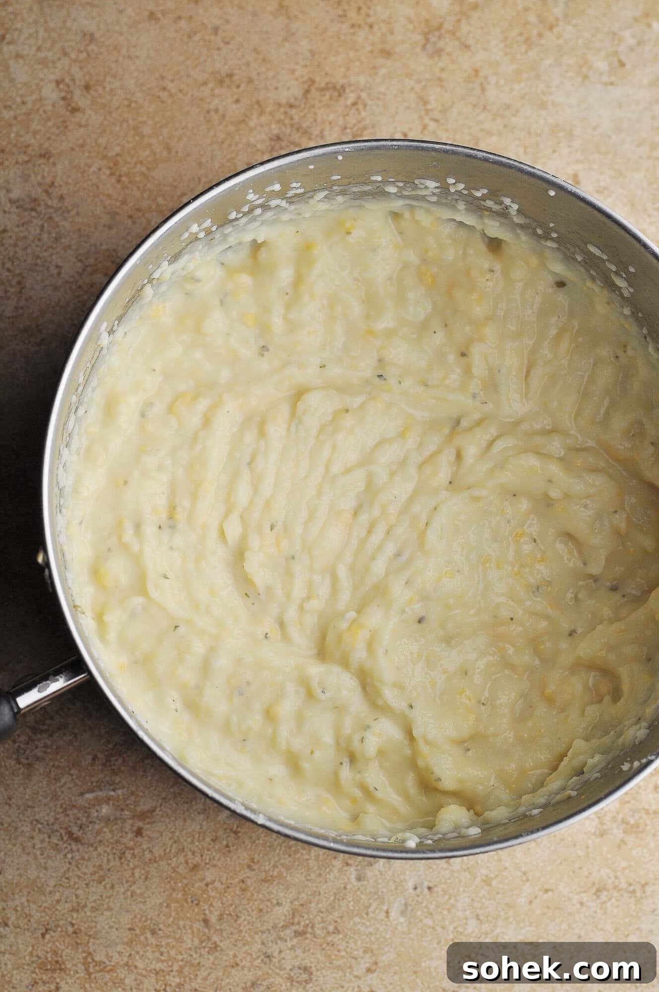 Smooth cheesy mashed potatoes