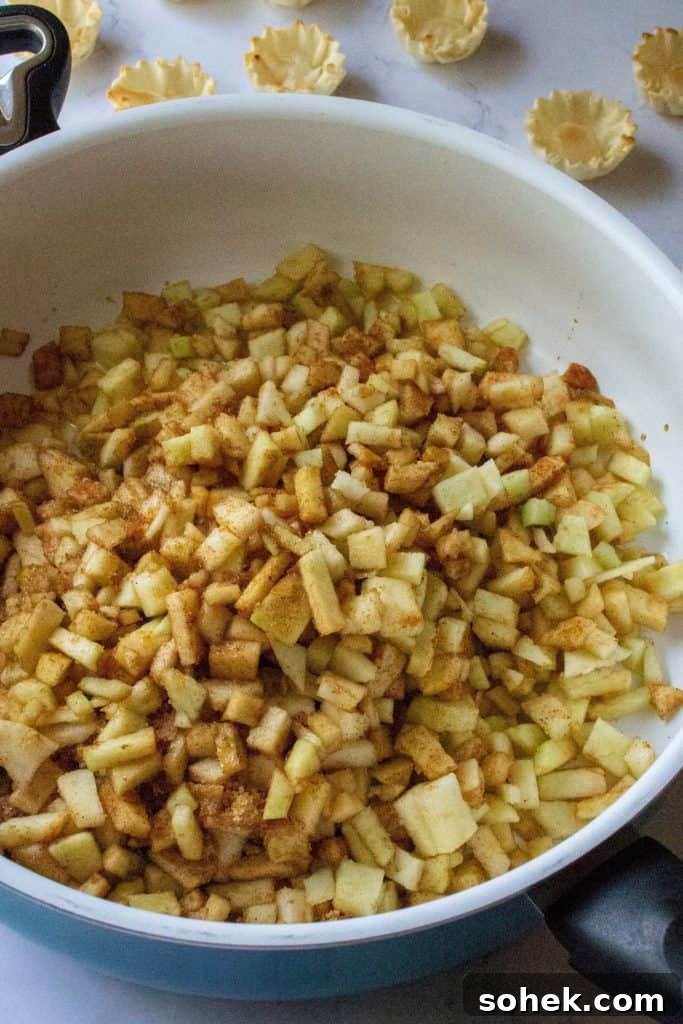 Mini Dutch Apple Pie Bites: Cinnamon Apple Pastry Bites Recipe 8 Apple filling cooking