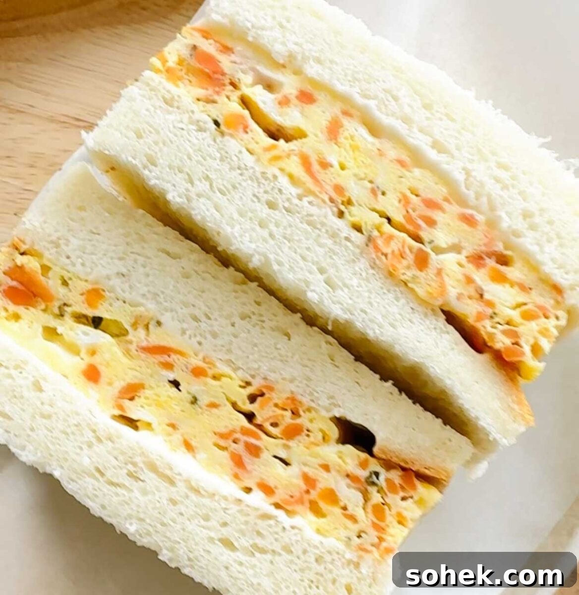Microwave egg frittata sandwich with carrots